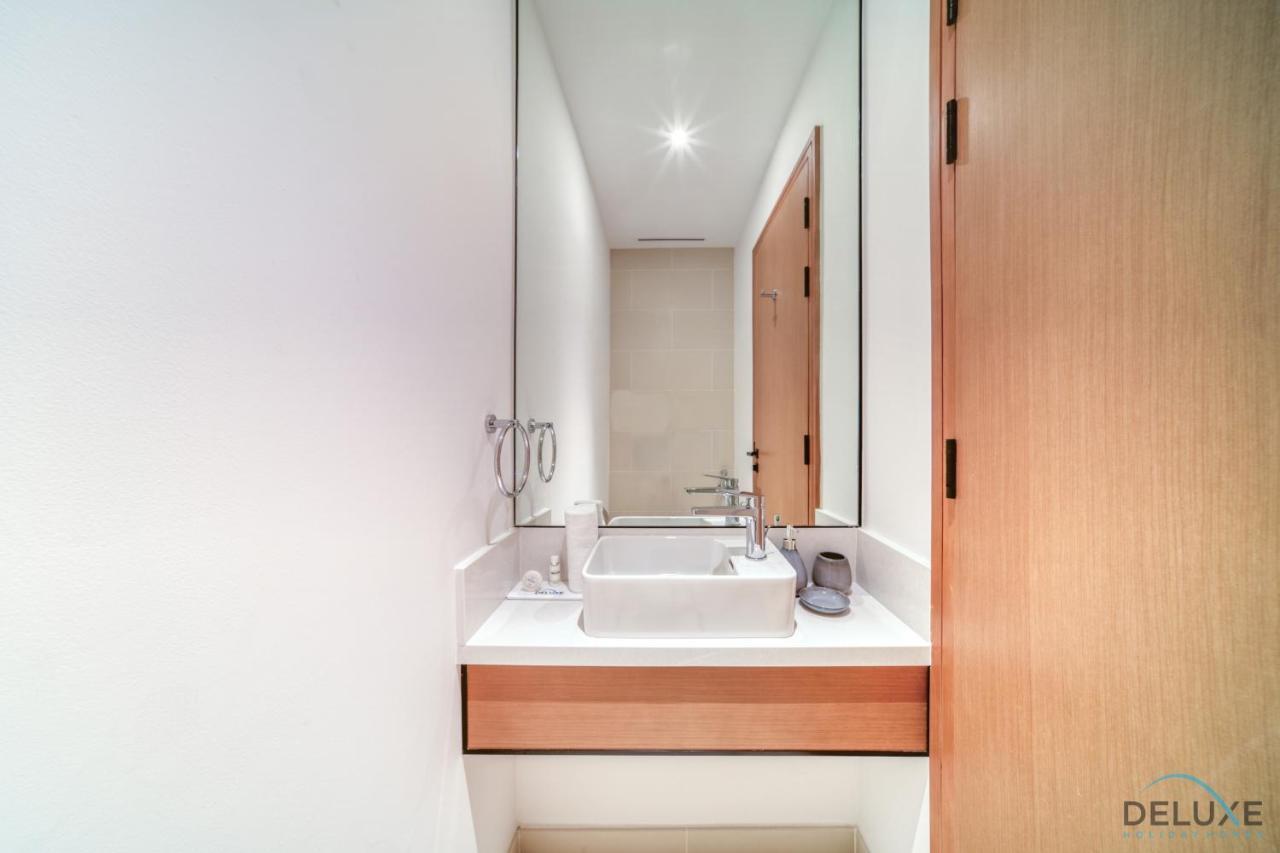 Charming 1br At Vida Residences Marina By Deluxe Homes Dubai